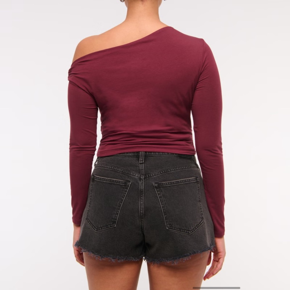 NWT Abercrombie Curve Love 90s Relaxed Cut Off Short - Picture 5 of 11